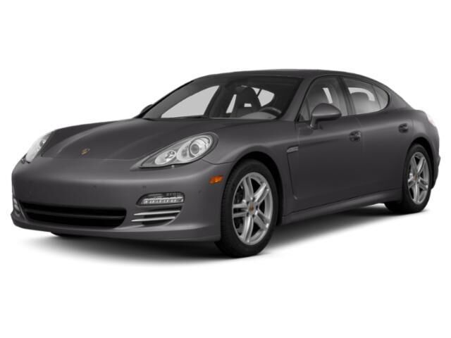 2013 PORSCHE Panamera