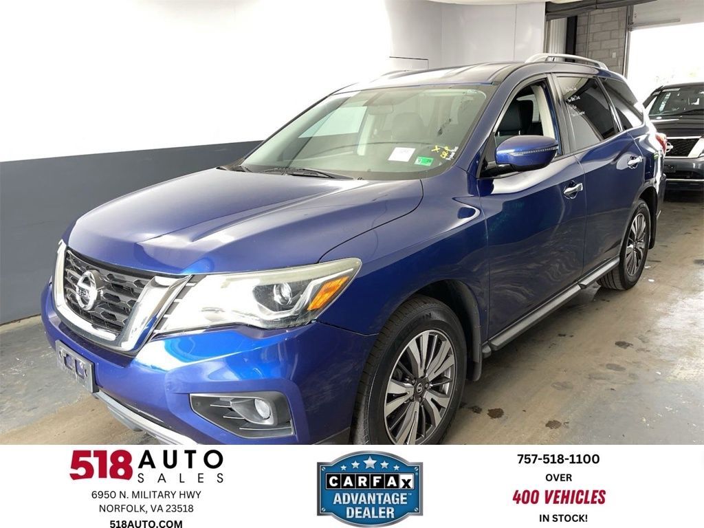 2017 NISSAN Pathfinder