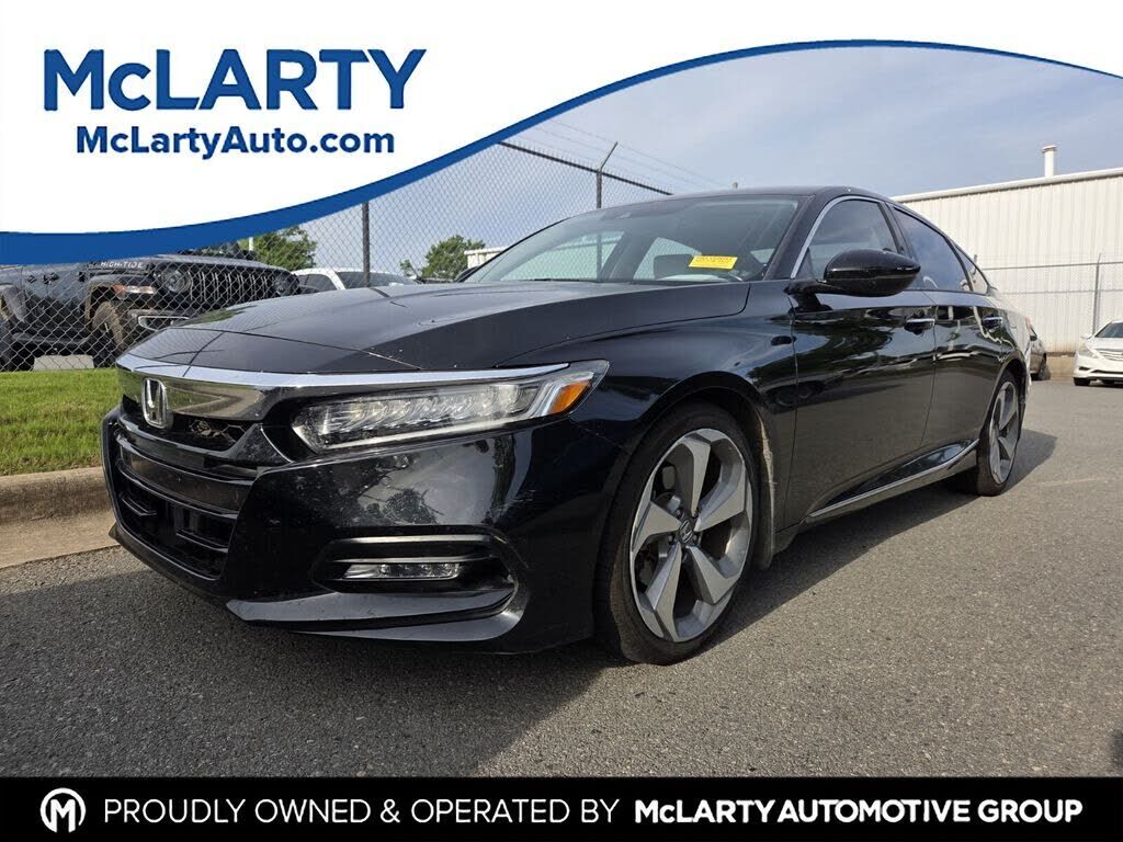2018 HONDA Accord