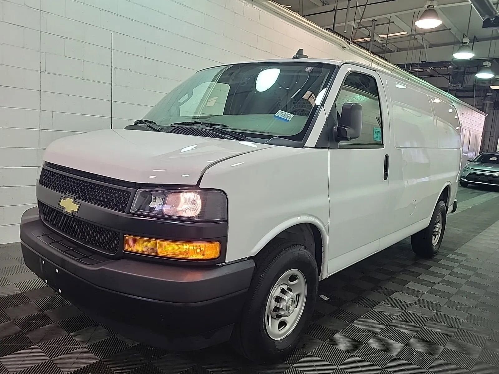2023 CHEVROLET Express