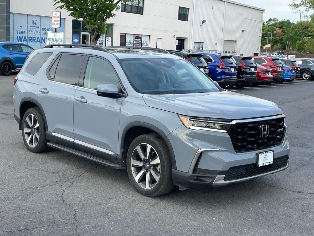 2023 HONDA Pilot