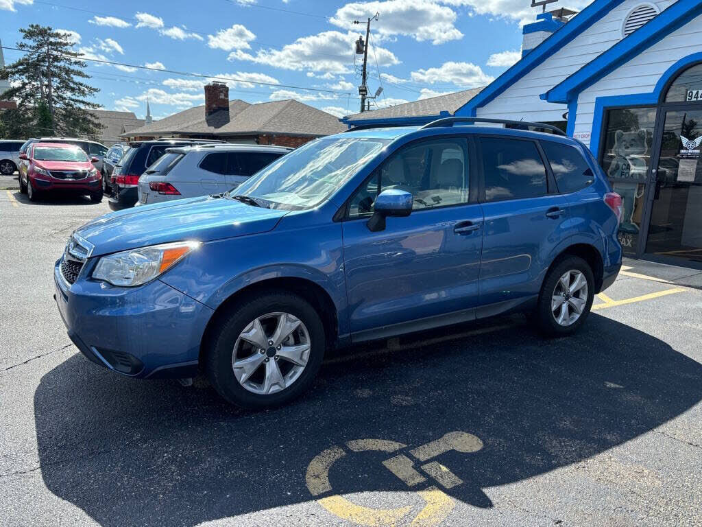 2015 SUBARU Forester