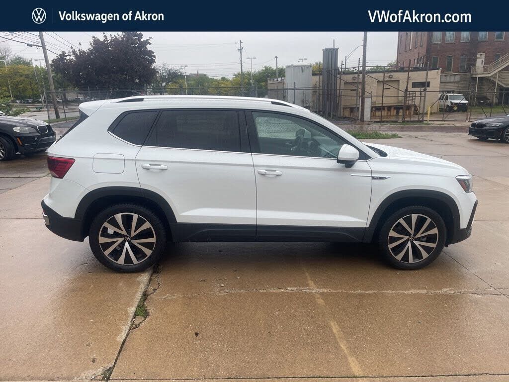 2022 VOLKSWAGEN Taos