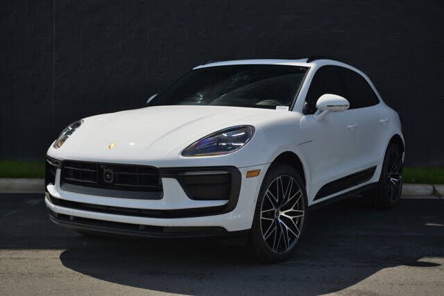 2026 PORSCHE Macan