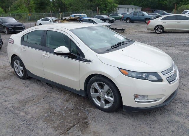 2013 CHEVROLET Volt