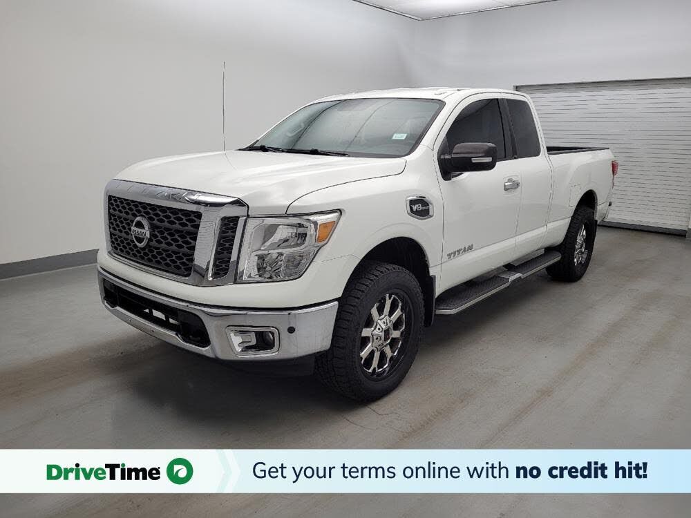 2017 NISSAN Titan