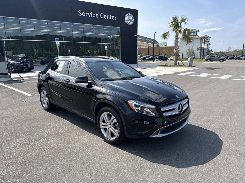 2017 MERCEDES-BENZ GLA-Class