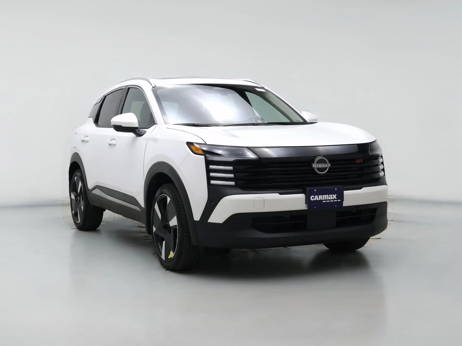 2025 NISSAN Kicks
