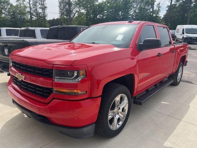 2018 CHEVROLET Silverado