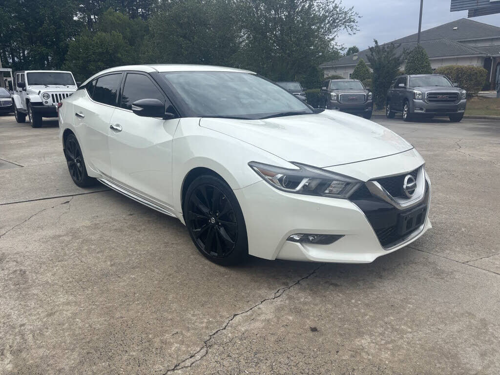 2017 NISSAN Maxima