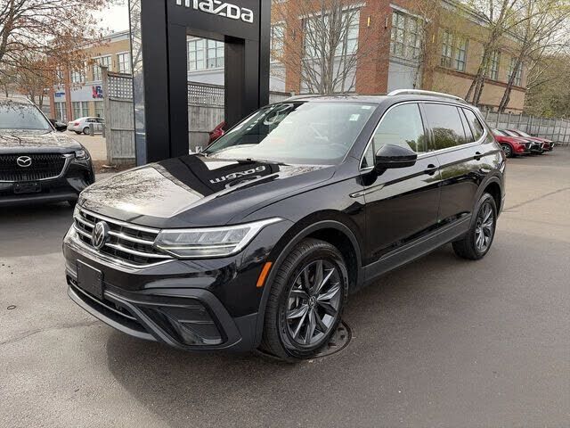 2022 VOLKSWAGEN Tiguan