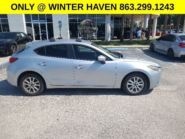 2017 MAZDA Mazda3