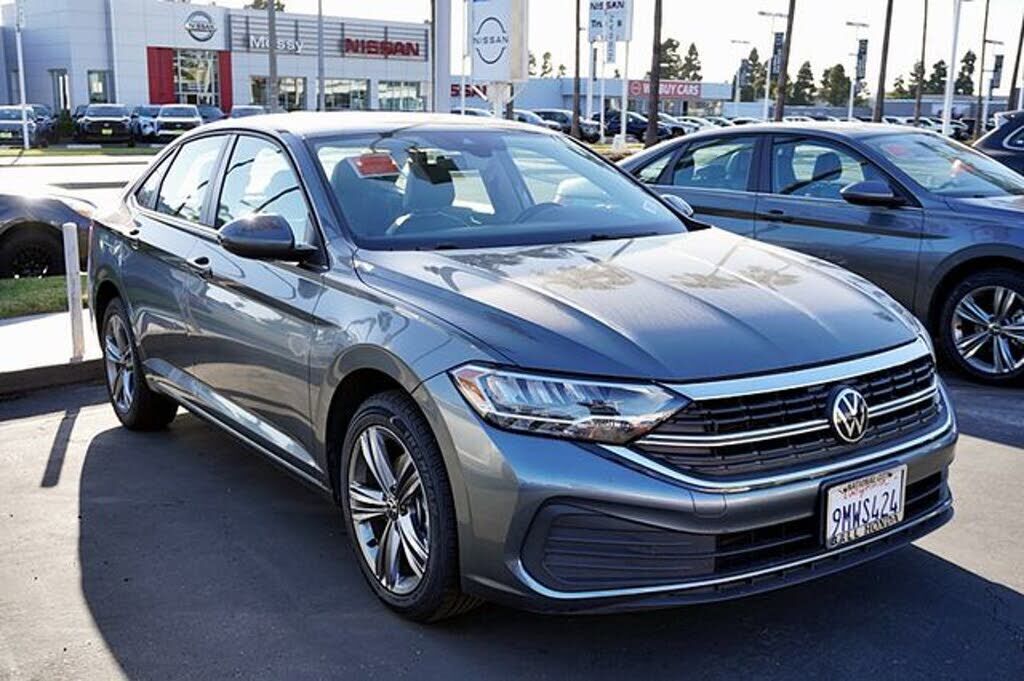 2024 VOLKSWAGEN Jetta