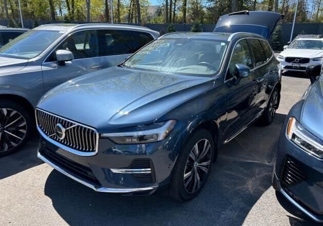 2023 VOLVO XC60