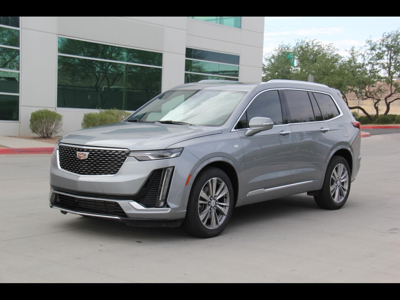 2024 CADILLAC XT6