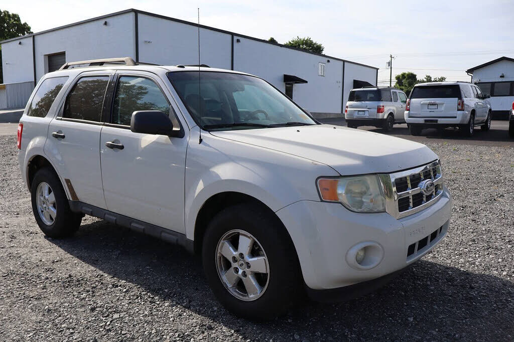 2011 FORD Escape
