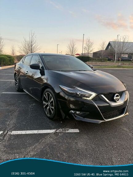 2017 NISSAN Maxima
