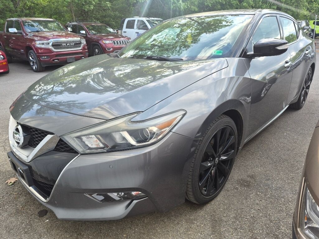 2017 NISSAN Maxima