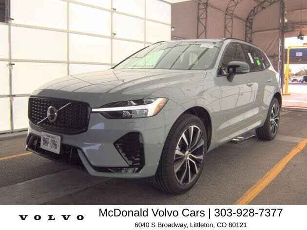 2025 VOLVO XC60