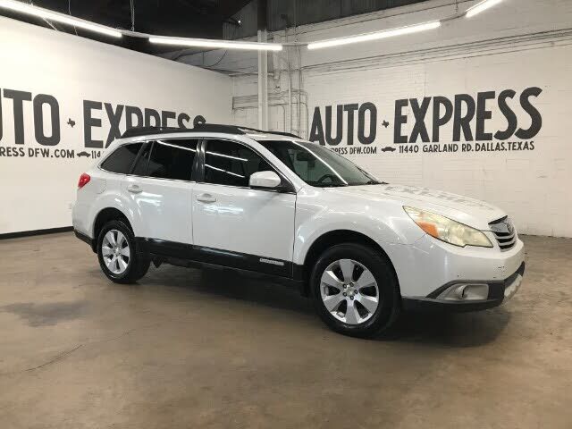 2011 SUBARU Outback