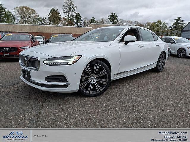 2023 VOLVO S90