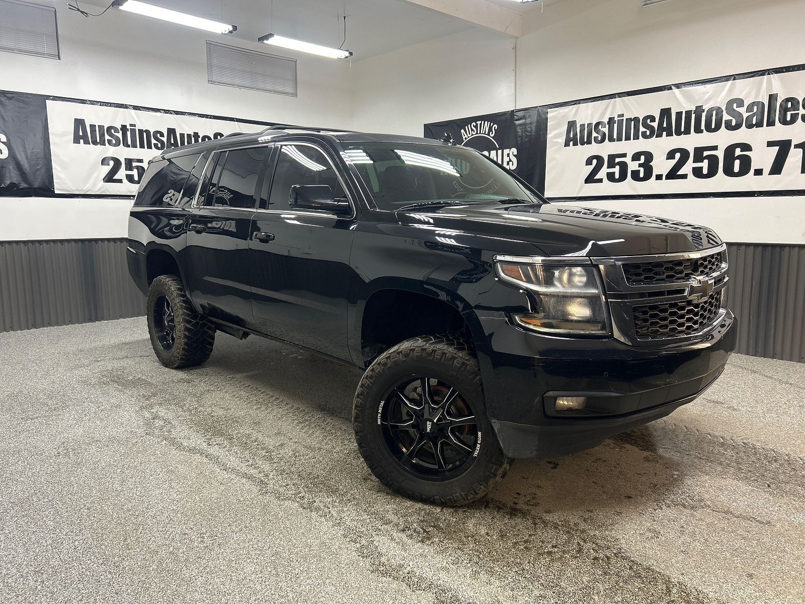 2016 CHEVROLET Suburban