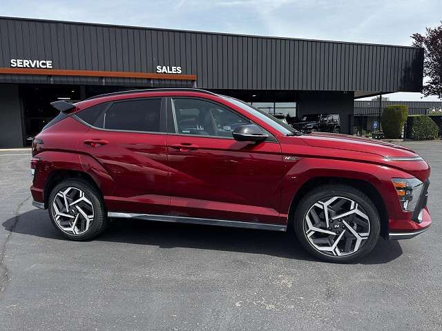 2024 HYUNDAI Kona