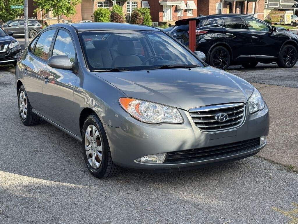 2010 HYUNDAI Elantra