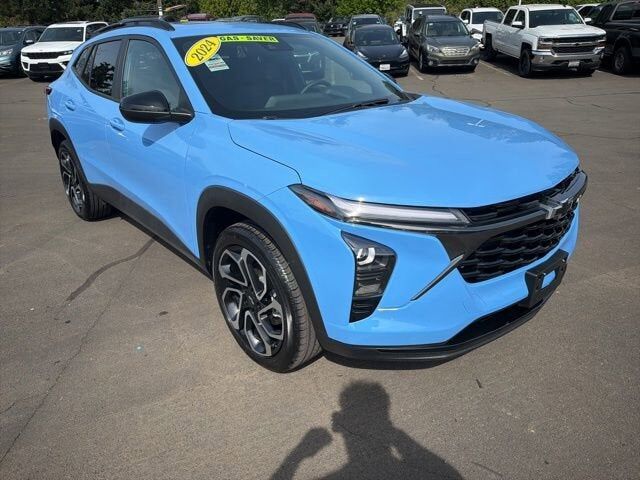 2024 CHEVROLET Trax