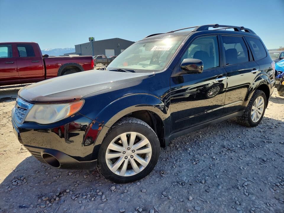 2013 SUBARU Forester