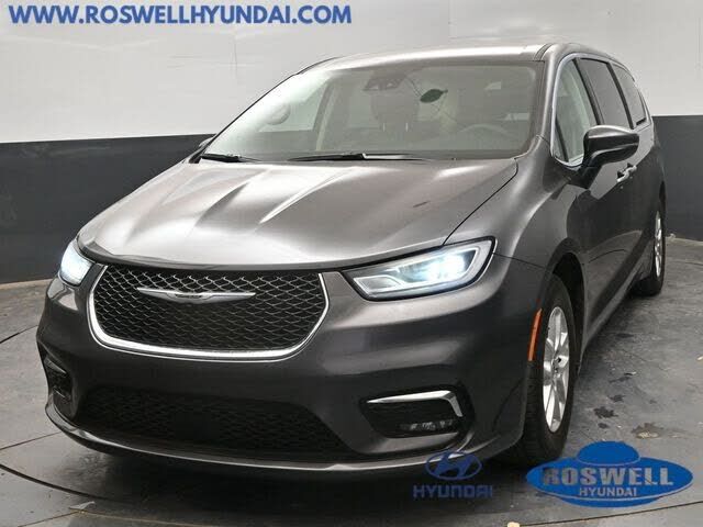 2023 CHRYSLER Pacifica