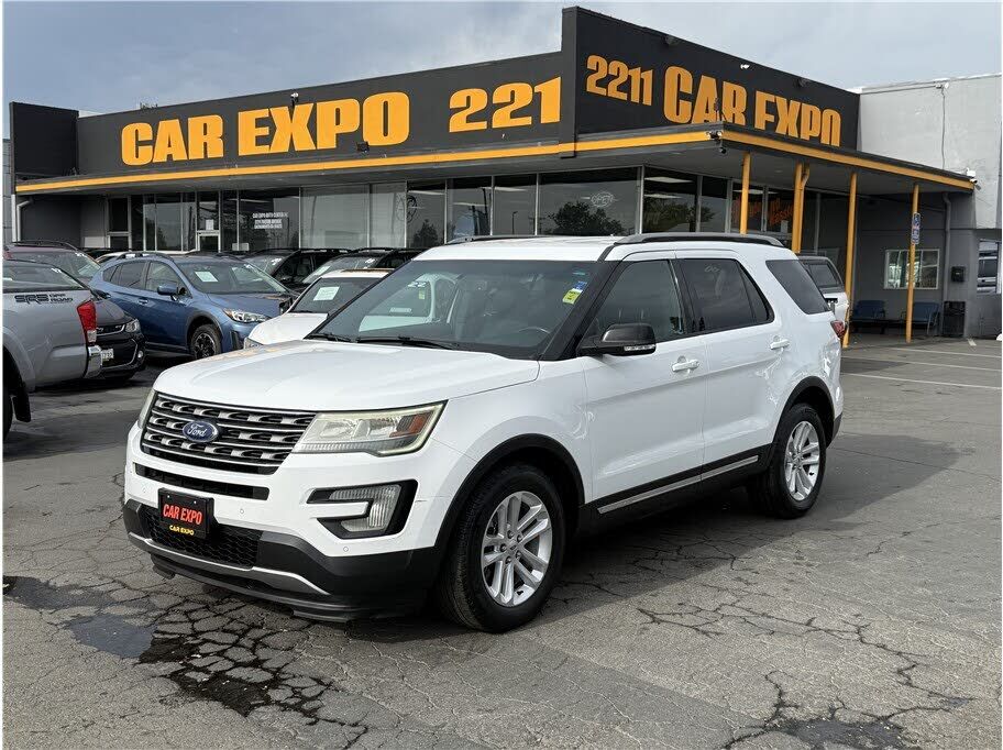 2016 FORD Explorer