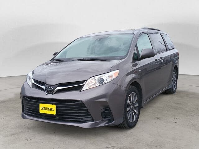 2019 TOYOTA Sienna