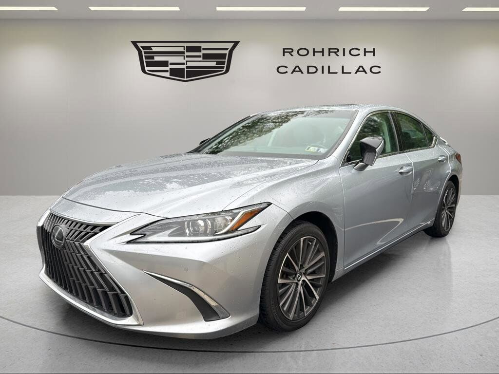 2023 LEXUS ES