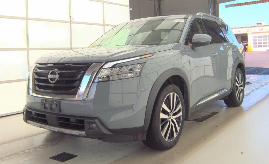 2023 NISSAN Pathfinder