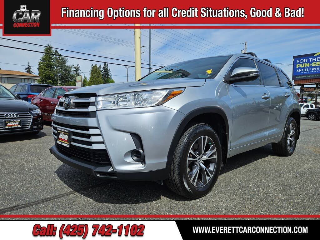 2017 TOYOTA Highlander