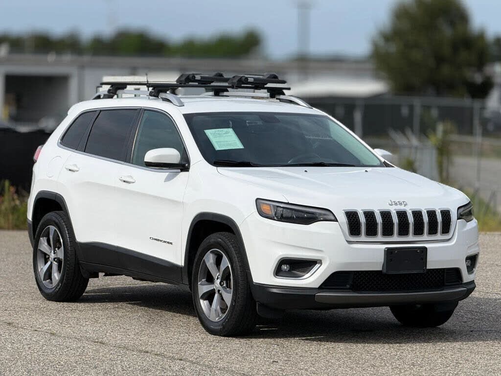 2019 JEEP Cherokee