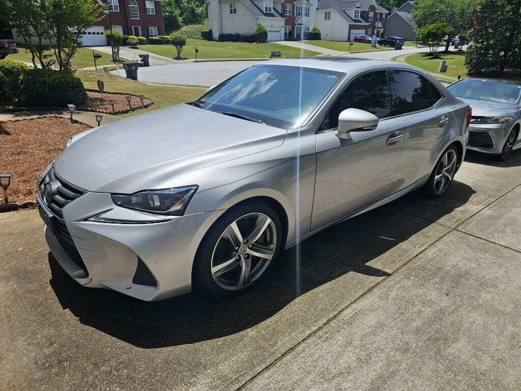 2017 LEXUS IS