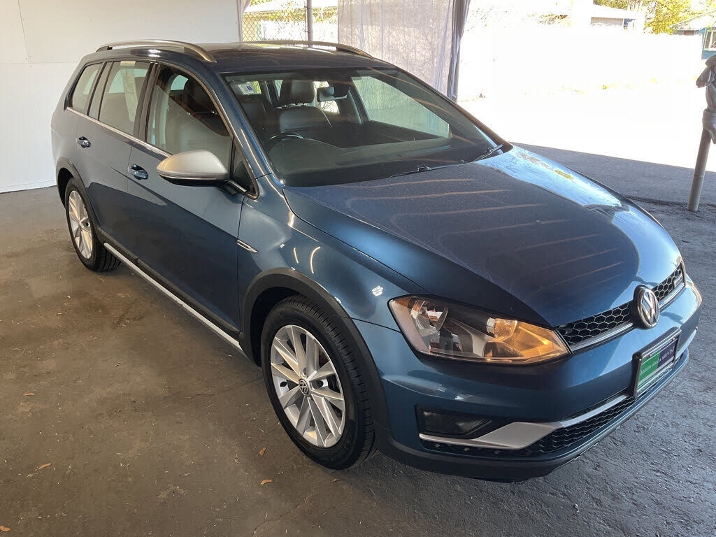 2017 VOLKSWAGEN Golf Alltrack