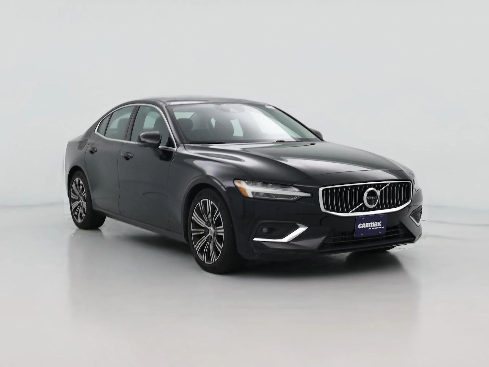2022 VOLVO S60