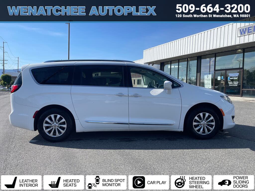 2019 CHRYSLER Pacifica