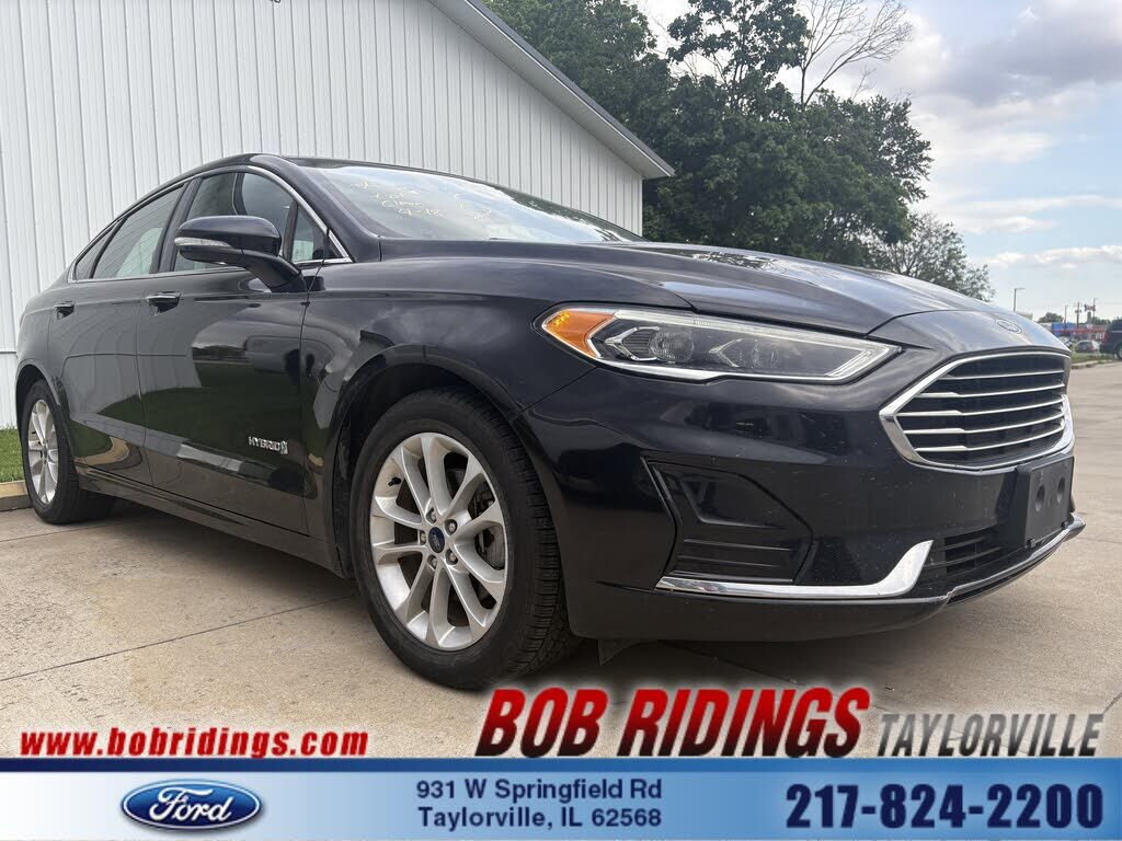 2019 FORD Fusion