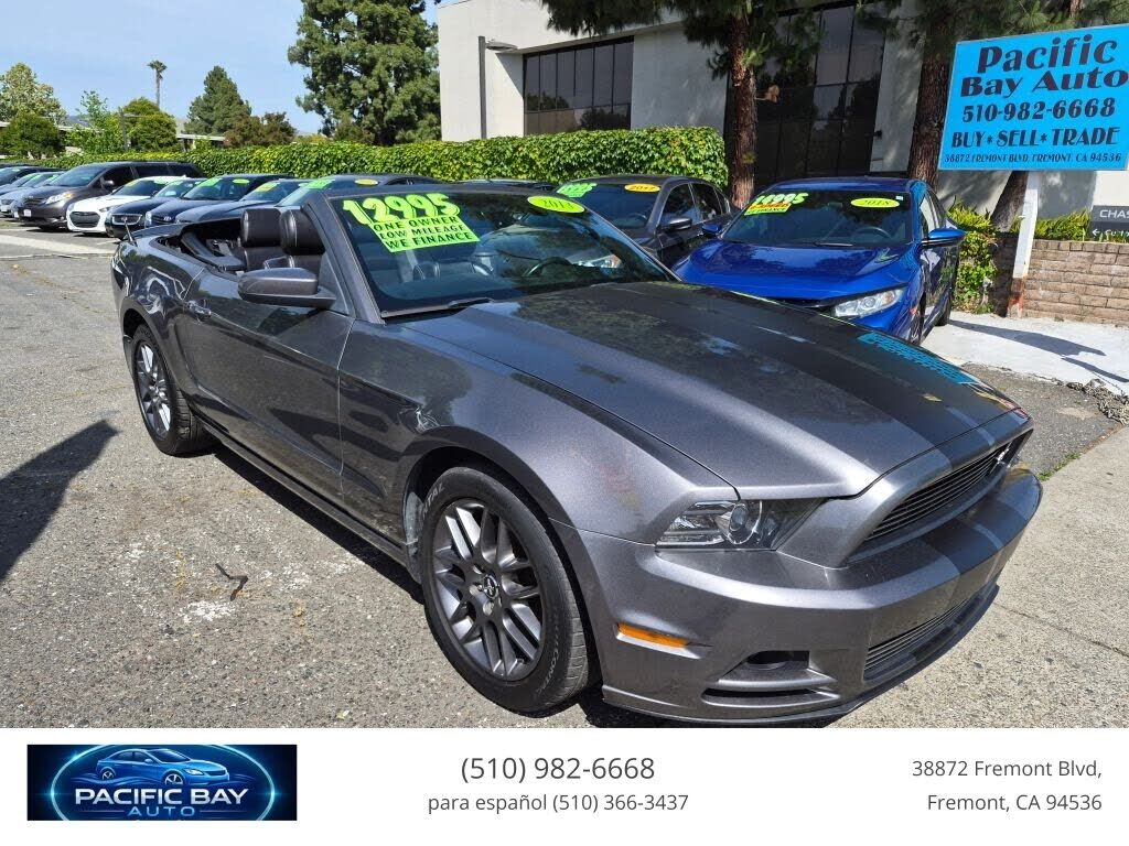 2013 FORD Mustang