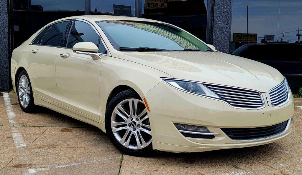 2016 LINCOLN MKZ