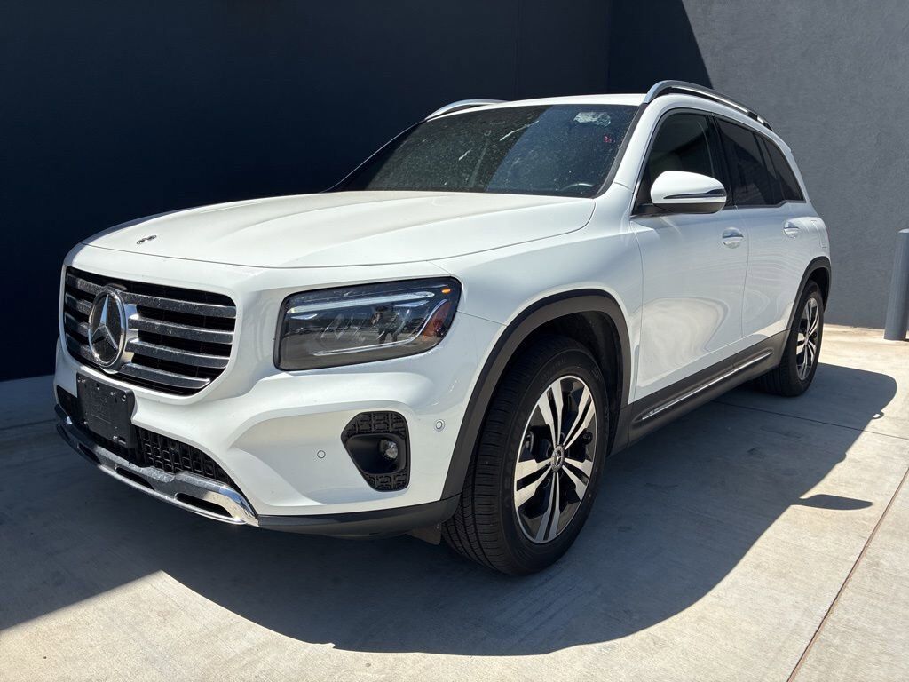 2025 MERCEDES-BENZ GLB-Class