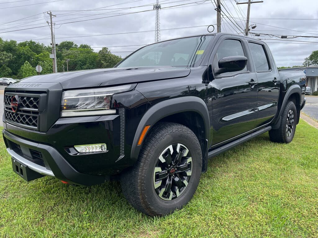 2024 NISSAN Frontier