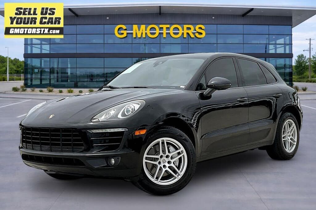 2017 PORSCHE Macan