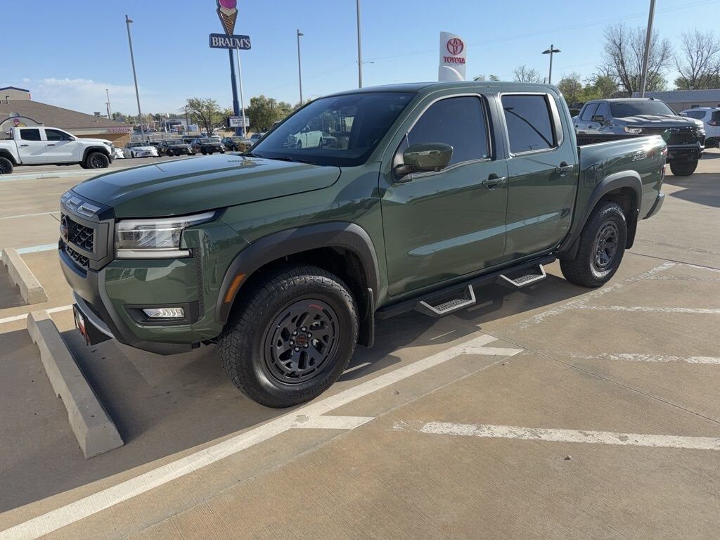 2025 NISSAN Frontier