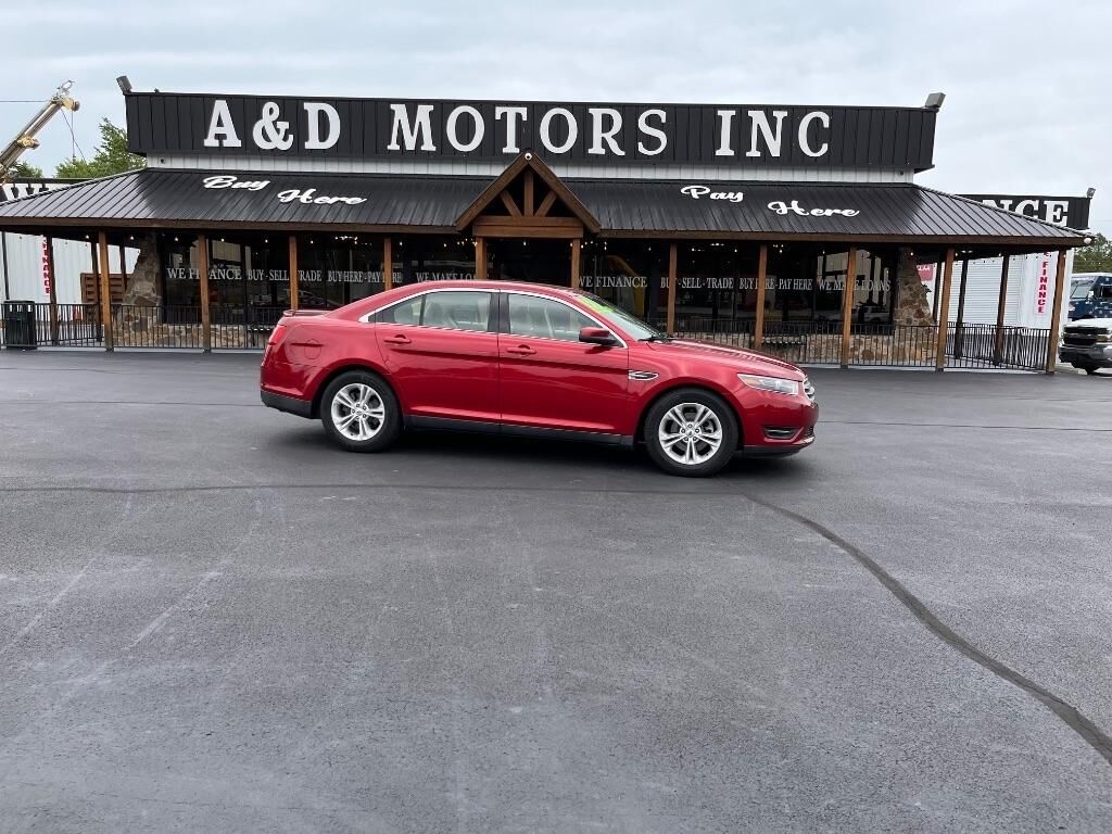 2015 FORD Taurus