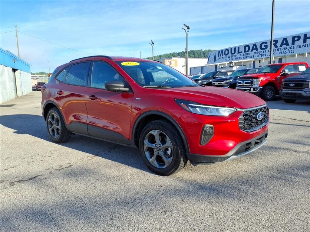 2025 FORD Escape